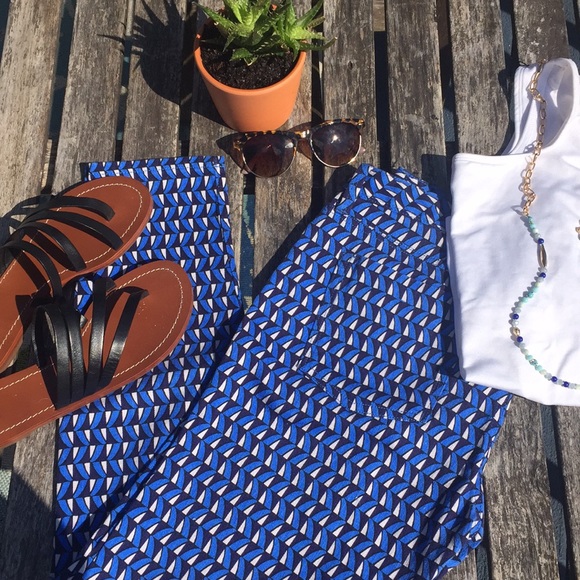 Banana Republic Denim - ⭐️HP⭐️Geometric Print Jeans 👖